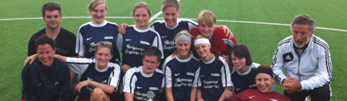 Damenmannschaft setzt Akzente zum 1. Turniererfolg in Biesfeld