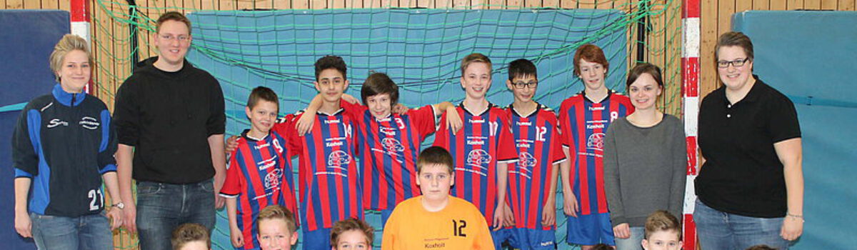 Pflegedienst Koxholt sponsort neue Trikots für die Handballjugend